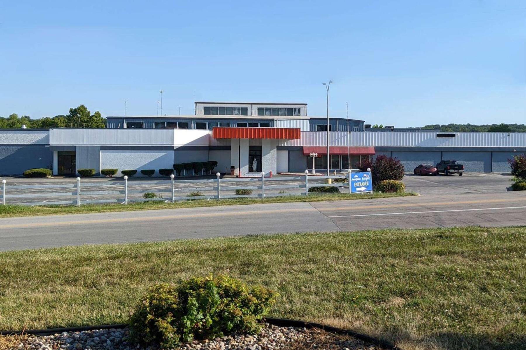 Baymont By Wyndham Hannibal Exterior foto